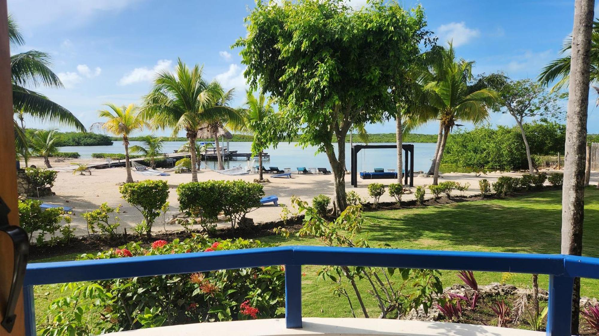 Brahma Blue Resort San Pedro  Esterno foto